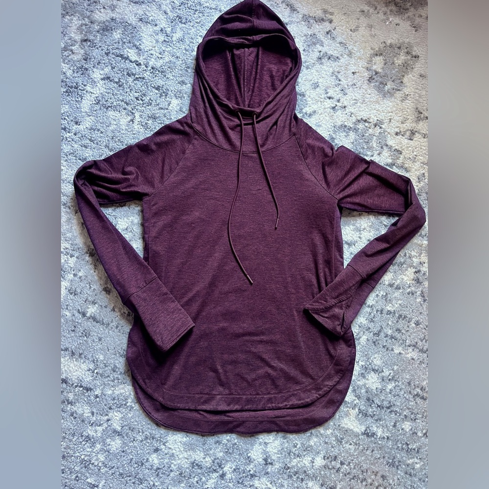 Athleta women’s pull over lightweight hoodie